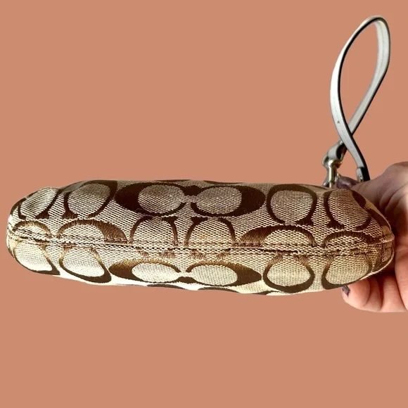 Coach Wristlet NWOT Jacquard Logo Print Crean Leather Trim Brown Tan Exterior - Picture 9 of 15
